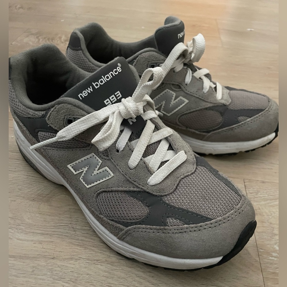 New Balance 993 Women’s 7 38 EUC